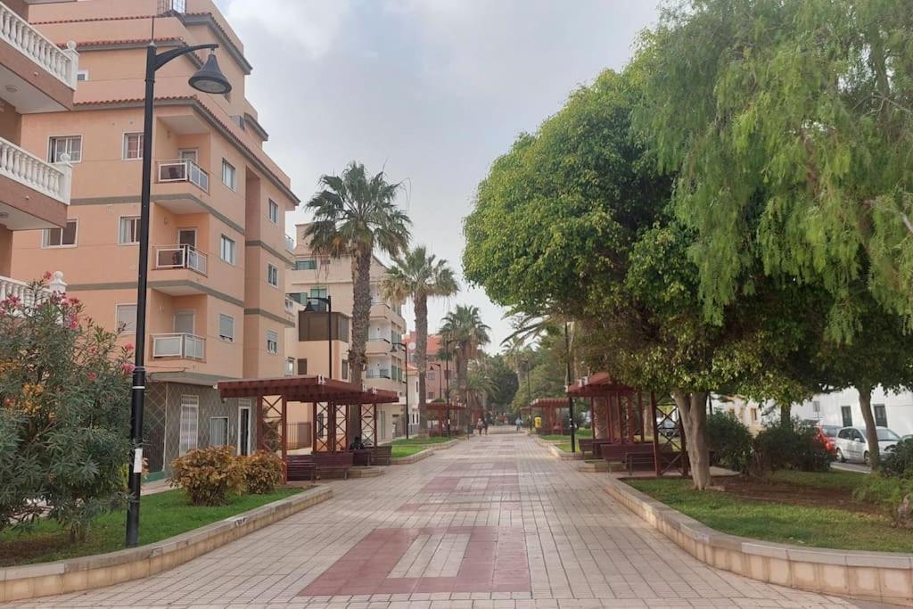 Seaside Apartment With Balcony لاس غاليتاس المظهر الخارجي الصورة